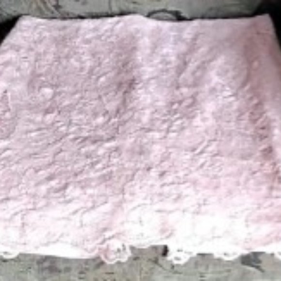 BIGIO FLORAL LACE DUSTY PINK SKIRT, LIKE NEW - Picture 1 of 2
